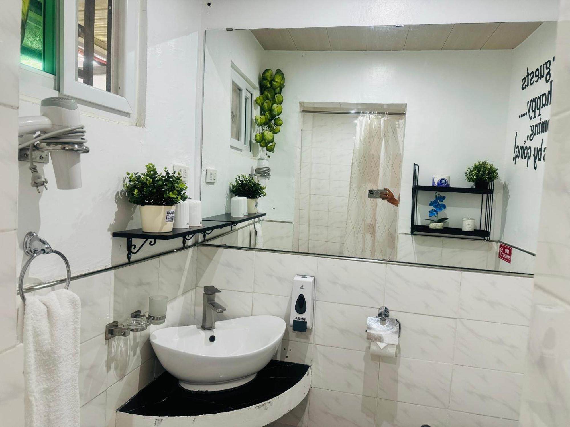 Vickybella'S Funadise Private Resort Cauayan  Екстер'єр фото